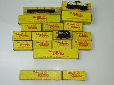 Lot 253 - TT GAUGE MODEL RAILWAYS: A quantity of boxed...