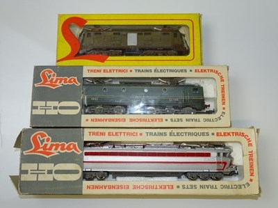 Lot 262 - HO GAUGE MODEL RAILWAYS : A group of Italian...