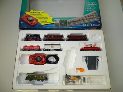 Lot 264 - HO GAUGE MODEL RAILWAYS : A ROCO digital...