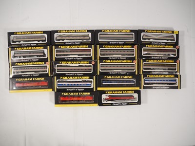 Lot 55 - GRAHAM FARISH - N gauge MK1, MK2 and MK3...