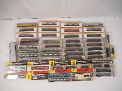 Lot 65 - Very large quantity of mostly European Outline...