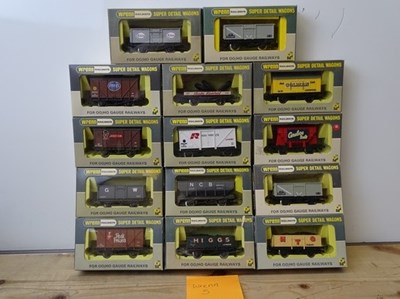 Lot 26 - OO GAUGE MODEL RAILWAYS: A group of boxed...