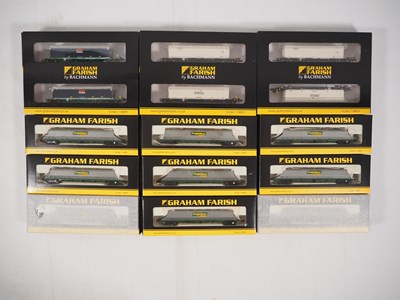 Lot 85 - GRAHAM FARISH - modern image N gauge wagons...