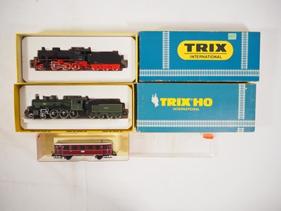 Lot 119 - TRIX - A pair of HO gauge German/Bavarian...