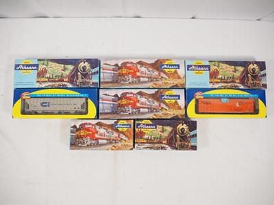 Lot 133 - ATHEARN - American outline HO gauge comprising...