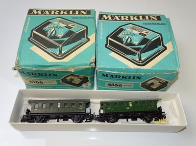 Lot 273 - HO GAUGE MODEL RAILWAYS: A pair of vintage...