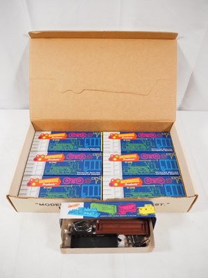 Lot 142 - ROUNDHOUSE - American outline HO gauge wagon...