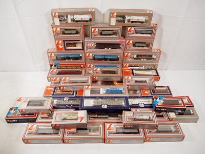 Lot 153 - LIMA - OO gauge mixed wagons of various types...