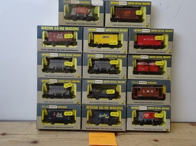 Lot 27 - OO GAUGE MODEL RAILWAYS: A group of boxed...