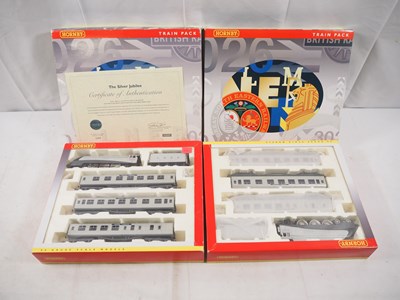 Lot 193 - HORNBY - A pair of R2445 OO gauge 'Silver...