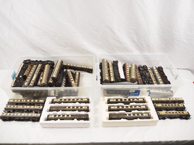Lot 207 - Two large crates of OO gauge unboxed passenger...