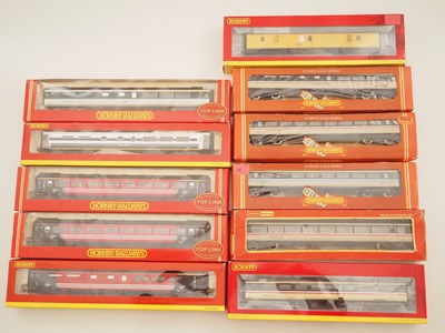 Lot 211 - HORNBY - OO gauge group of passenger coaches...