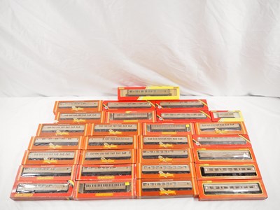 Lot 212 - HORNBY - OO gauge group of passenger coaches...