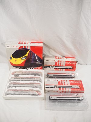 Lot 229 - DAPOL - OO gauge Pendolino four car high speed...