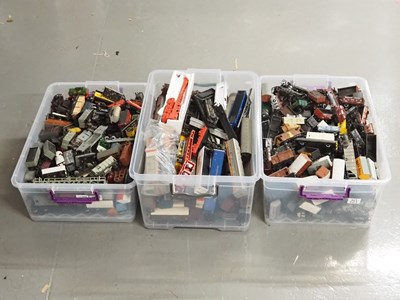 Lot 259 - Three large crates of unboxed HO/OO gauge...