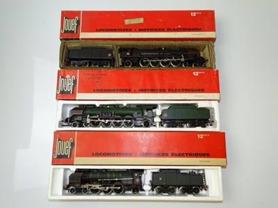 Lot 285 - HO GAUGE MODEL RAILWAYS: A group of French...