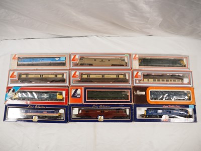 Lot 284 - LIMA - a group of OO gauge diesel locomotives...