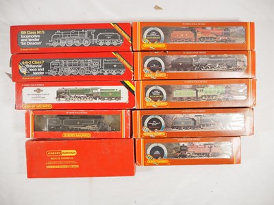 Lot 315 - HORNBY - OO gauge steam locomotives in various...