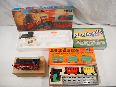 Lot 336 - A mixed group of O gauge by MARKLIN, IGRA and...