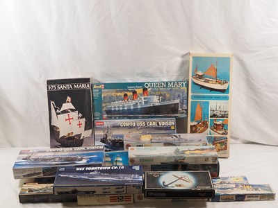 Lot 367 - A large quantity of boxed plastic/wooden model...