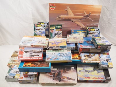Lot 369 - A large quantity of boxed plastic model kits,...