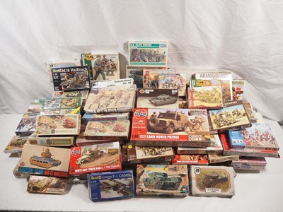 Lot 371 - A large quantity of boxed plastic model kits,...