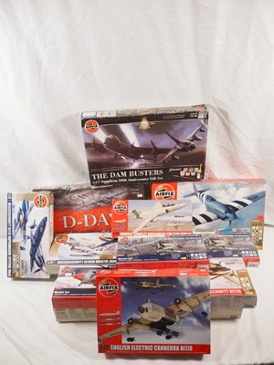 Lot 376 - AIRFIX - Mixed scale aircraft kits, all appear...