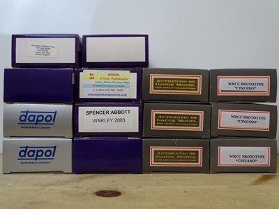 Lot 2 - OO GAUGE MODEL RAILWAYS: A group of boxed...