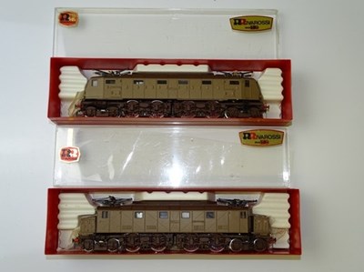 Lot 297 - HO GAUGE MODEL RAILWAYS: A pair of Italian...