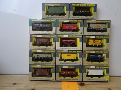 Lot 30 - OO GAUGE MODEL RAILWAYS: A group of boxed...