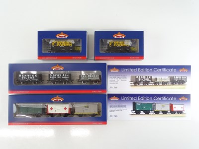 Lot 344 - A group of BACHMANN Collectors' Club wagons...