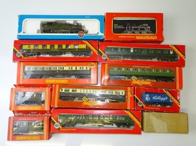 Lot 315 - OO GAUGE MODEL RAILWAYS: A group of...