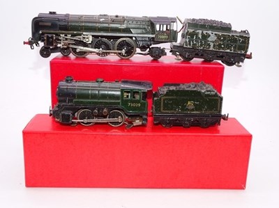 Lot 324 - OO GAUGE MODEL RAILWAYS - A Pair of TRIX TWIN...