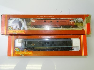 Lot 325 - OO GAUGE MODEL RAILWAYS: A pair of HORNBY...