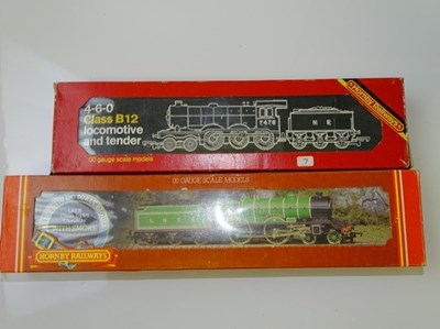 Lot 338 - OO GAUGE MODEL RAILWAYS: A pair of HORNBY LNER...