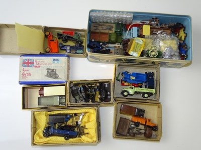 Lot 350 - OO GAUGE MODEL RAILWAYS: A quantity of kit...