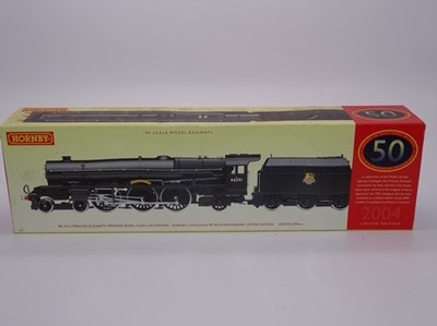 Lot 361 - OO GAUGE MODEL RAILWAYS: A HORNBY R2426...