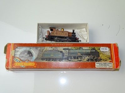 Lot 365 - OO GAUGE MODEL RAILWAYS: A pair of HORNBY...