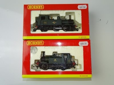 Lot 366 - OO GAUGE MODEL RAILWAYS: A pair of HORNBY...