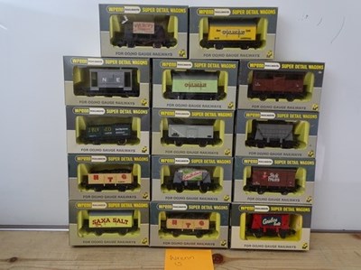 Lot 36 - OO GAUGE MODEL RAILWAYS: A group of boxed...