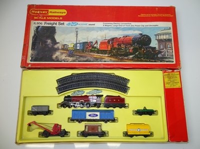 Lot 416 - OO GAUGE MODEL RAILWAYS: A HORNBY RAILWAYS...