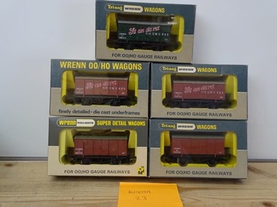 Lot 44 - OO GAUGE MODEL RAILWAYS: A group of rarer...