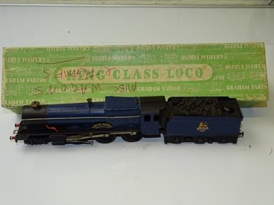 Lot 503 - OO GAUGE MODEL RAILWAYS: A GRAHAM FARISH OO...