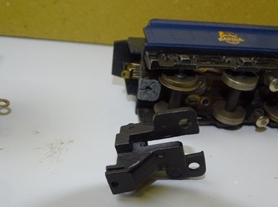 Lot 503 - OO GAUGE MODEL RAILWAYS: A GRAHAM FARISH OO...
