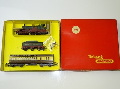 Lot 516 - OO GAUGE MODEL RAILWAYS: A TRI-ANG R640 'Lord...