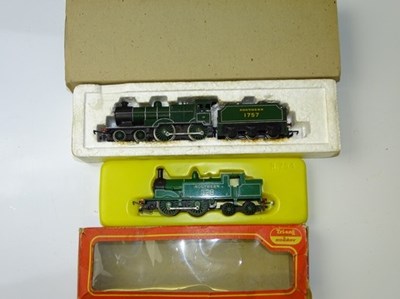 Lot 547 - OO GAUGE MODEL RAILWAYS: A pair of HORNBY...