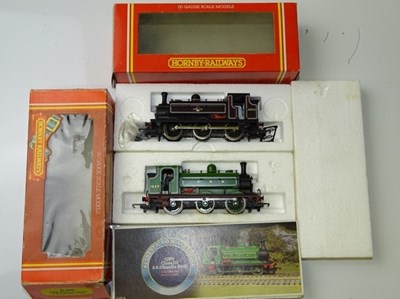 Lot 570 - OO GAUGE MODEL RAILWAYS: A pair of HORNBY GNR...