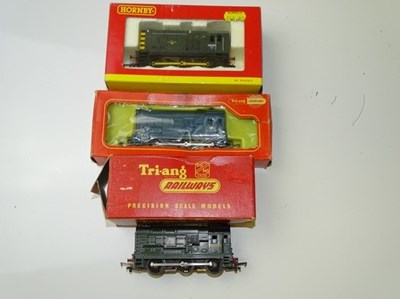 Lot 576 - OO GAUGE MODEL RAILWAYS: A group of Class 08...