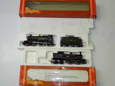 Lot 579 - OO GAUGE MODEL RAILWAYS: A pair of HORNBY...