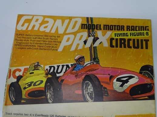 Lot 93 - VINTAGE TOYS: A GRAND PRIX model motor racing...